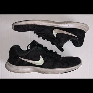 EUC Nike Flex Bijoux Shoes